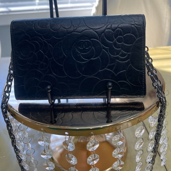 Chanel Wallet - Picture 2 of 10